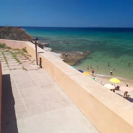 La Vela Blu Apartment *